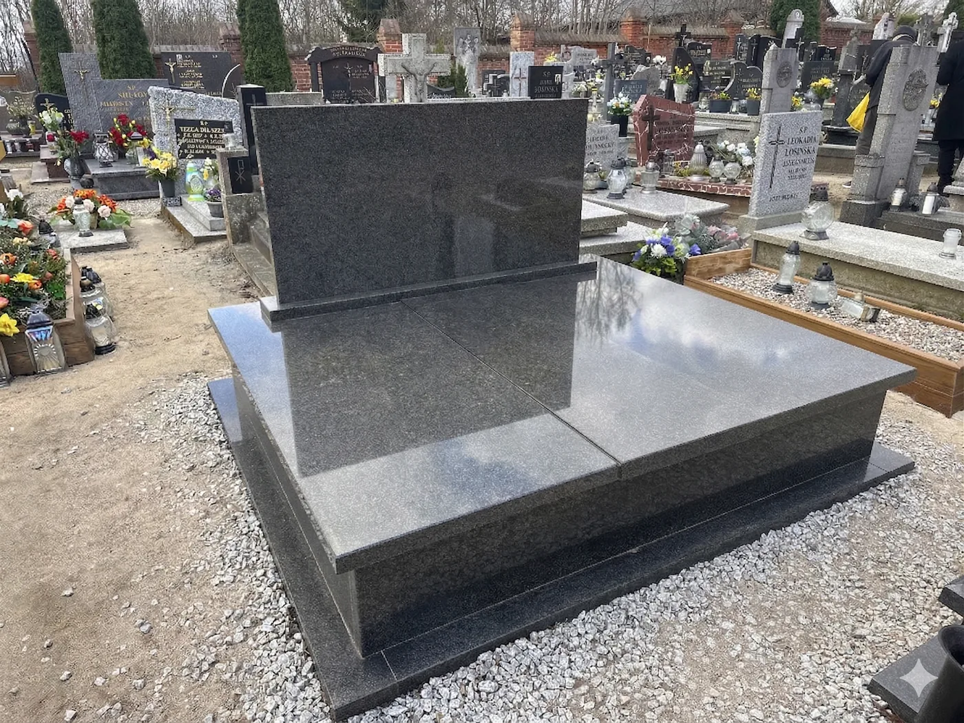 Nagrobek podwójny klasyczny — Granit Impala